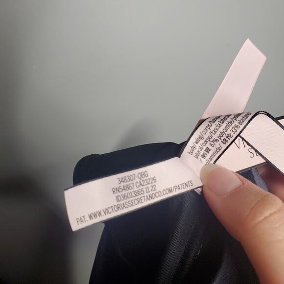 NWT Victoria's Secret Sport XXL Black Blue Abstract Marble Print Sports Bra - Picture 11 of 16